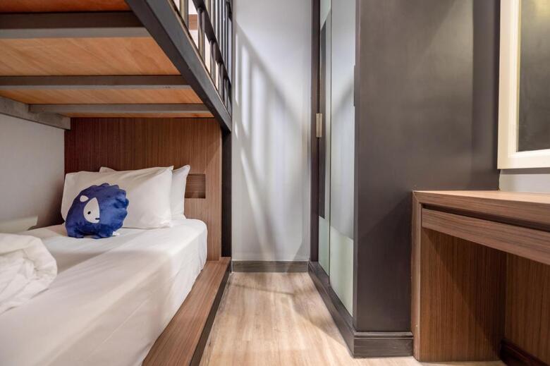 Bed & Breakfast Demeter Residences Suites