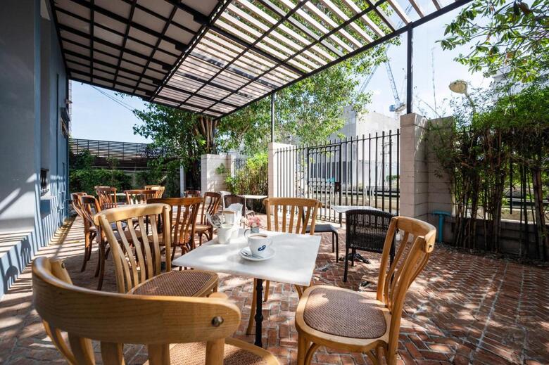 Bed & Breakfast Demeter Residences Suites