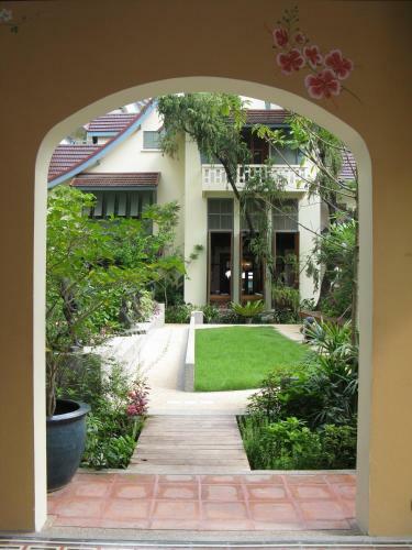 Hotel Ariyasom Villa