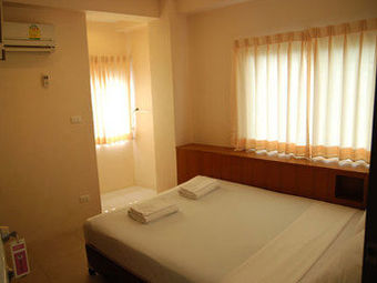 Hotel Rambuttri House
