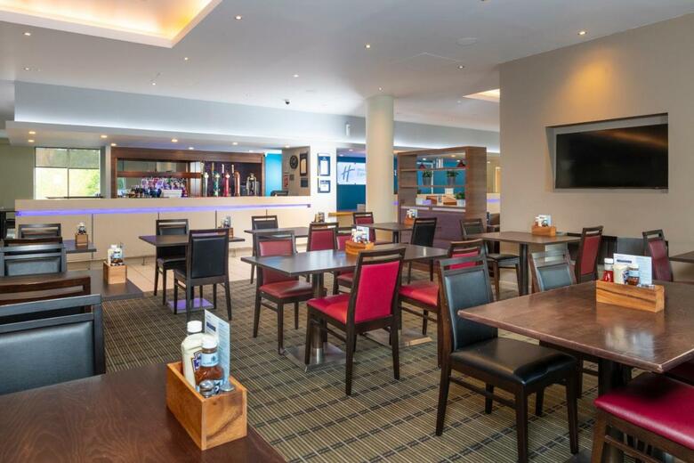 Hotel Express By Holiday Inn Greenwich