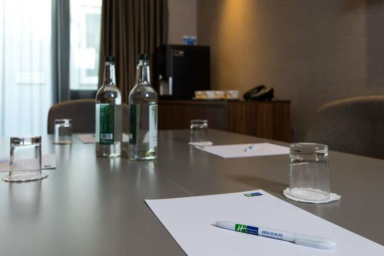 Hotel Holiday Inn Express Wimbledon South