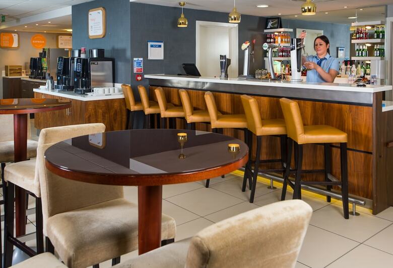 Hotel Holiday Inn Express Wimbledon South