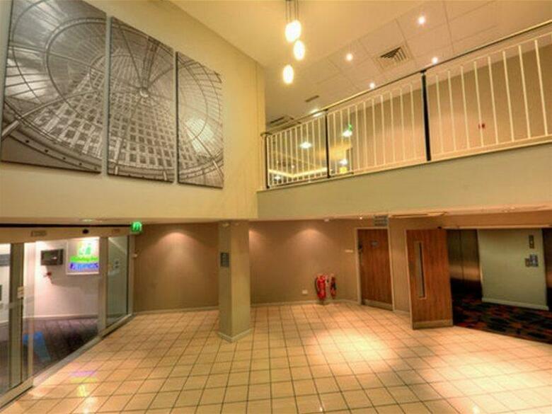 Hotel Express By Holiday Inn Limehouse