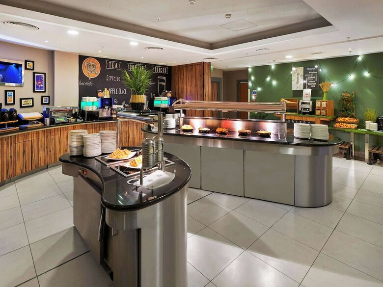 Hotel Novotel London West
