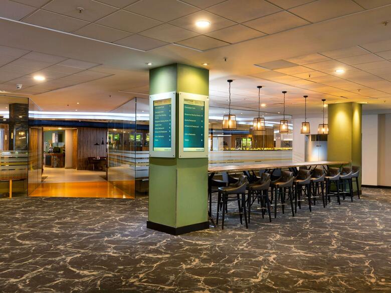 Hotel Novotel London West