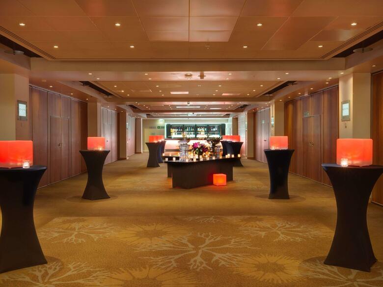 Hotel Novotel London West