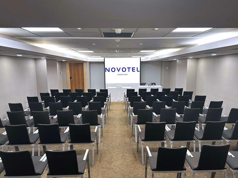 Hotel Novotel London West