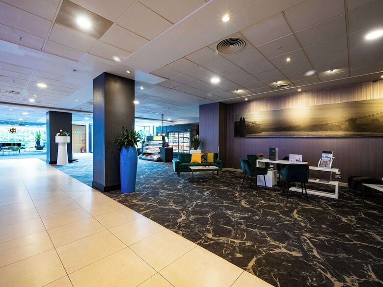 Hotel Novotel London West