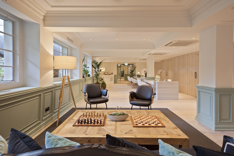 Melia White House Hotel