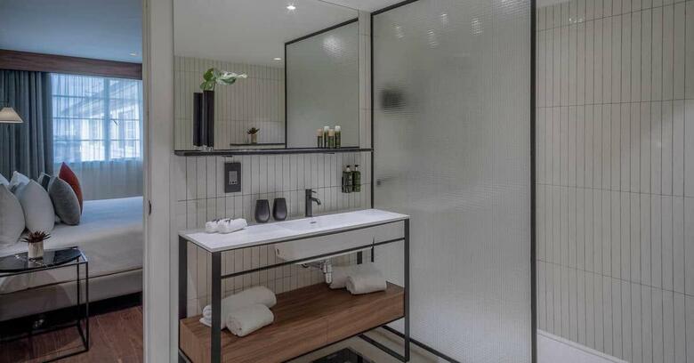 Melia White House Hotel