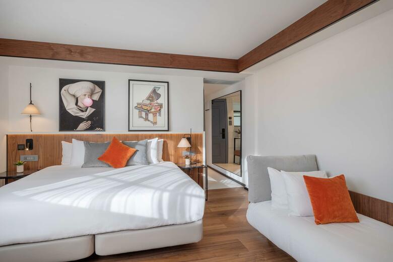 Melia White House Hotel