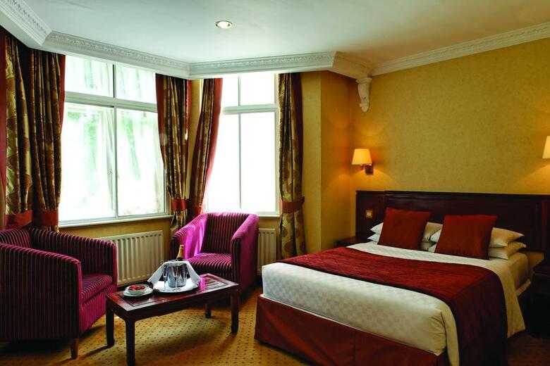 Rochester Hotel By Blue Orchid