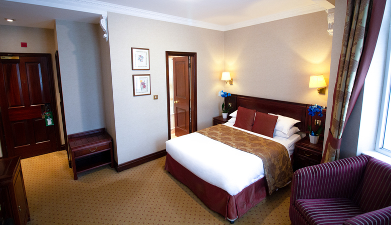 Rochester Hotel By Blue Orchid