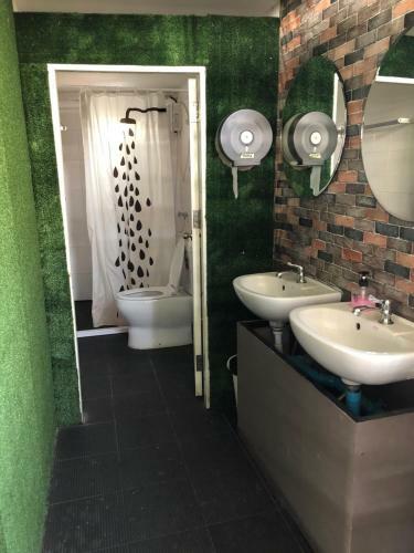 Albergue Vx The Fifty