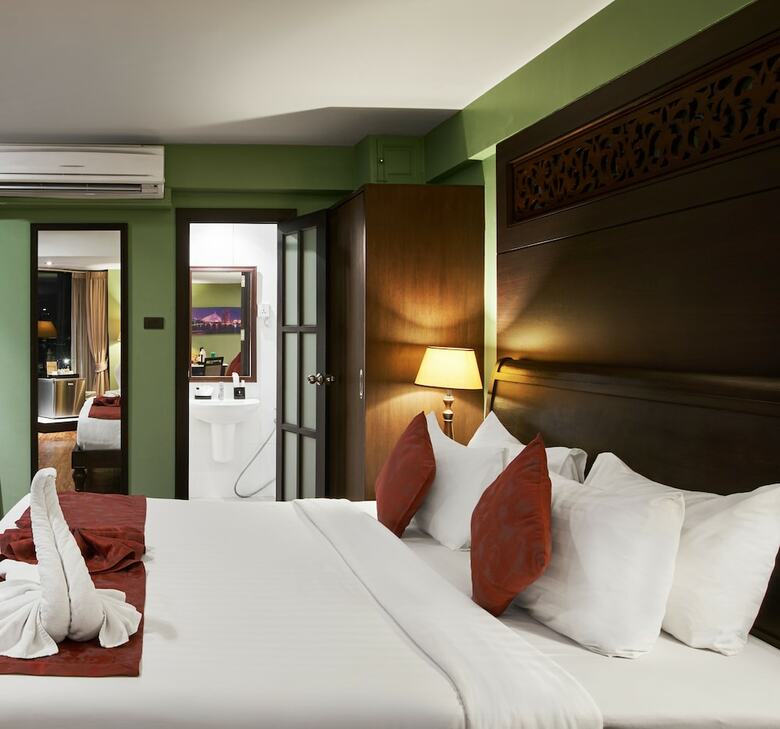 Hotel Baan Wanglang Riverside, Bangkok