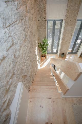 Terrace & Sunny Apartment