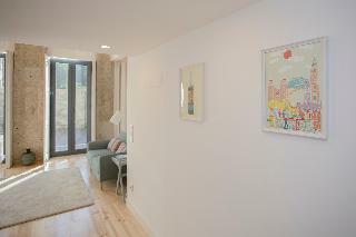 Terrace & Sunny Apartment