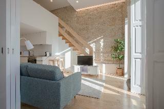 Terrace & Sunny Apartment