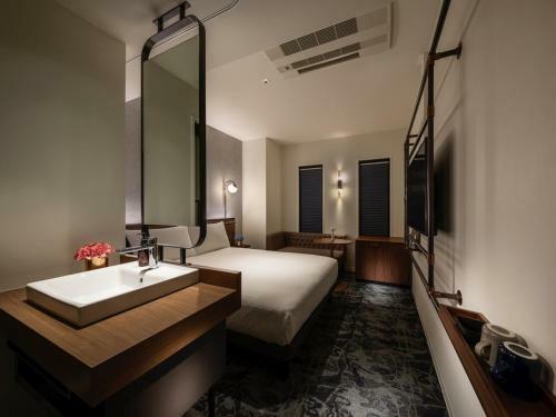 Hotel The Lively Honmachi Osaka