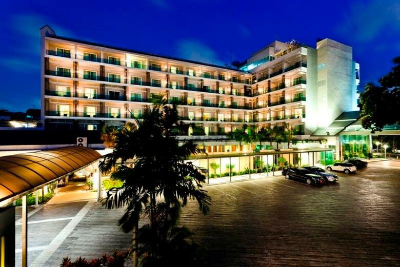 Hotel Royal Princess Larn Luang