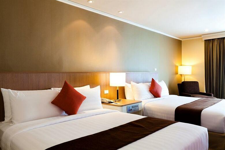 Hotel Royal Princess Larn Luang