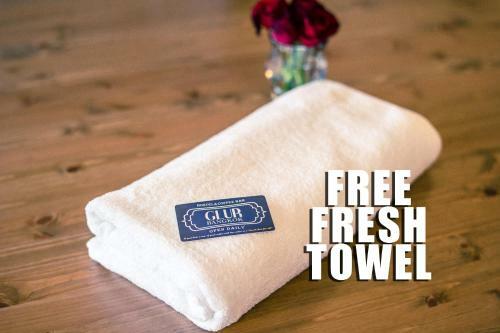 Glur Bangkok Hostel & Coffee Bar