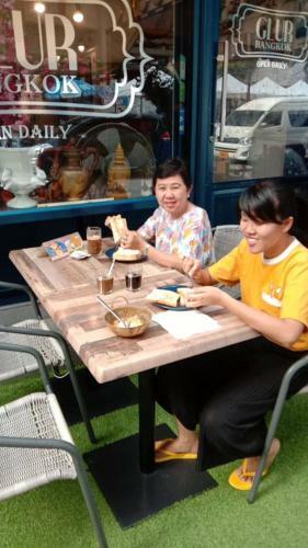 Glur Bangkok Hostel & Coffee Bar