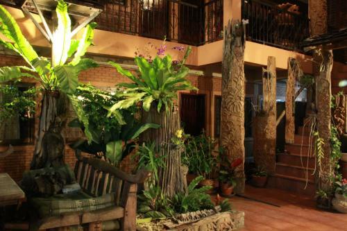 Hostal S.k. House 1