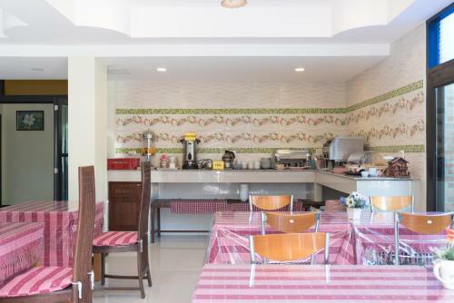 Riverside House Bed & Breakfast