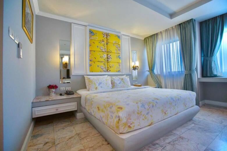 Hotel At Pingnakorn