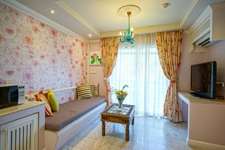 Hotel At Pingnakorn