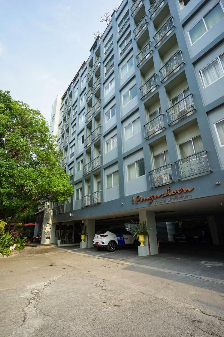 Hotel At Pingnakorn