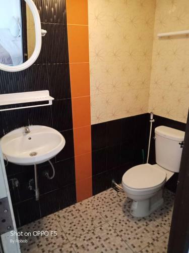 Hostal V.i.p. House