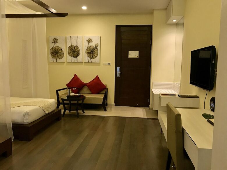 De Chai The Colonial Hotel