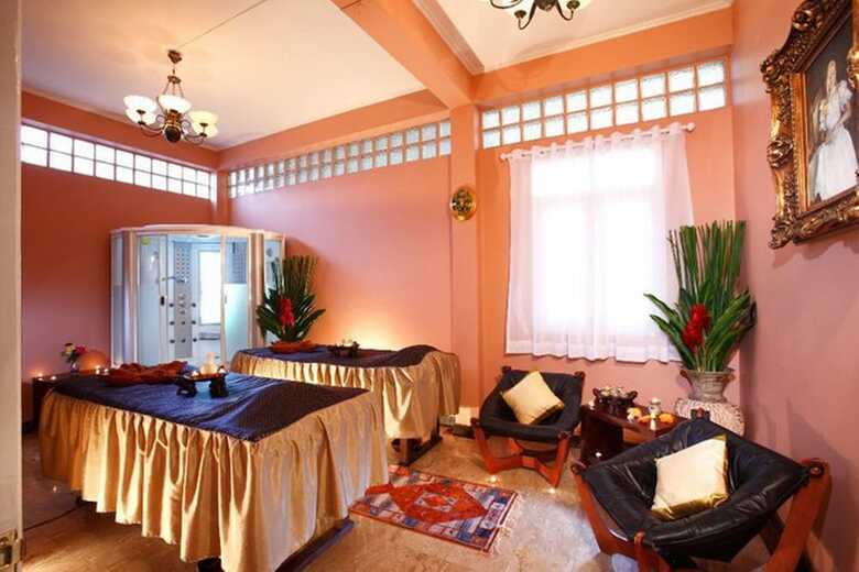De Chai The Colonial Hotel