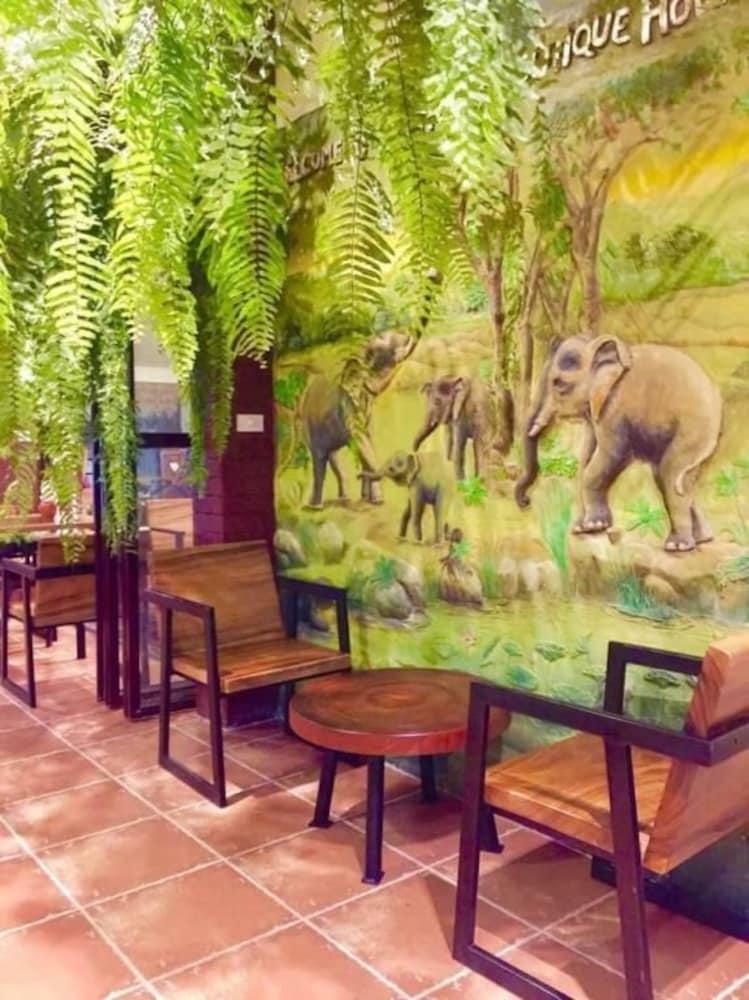 Chiangmai Night Bazaar Boutique Hotel