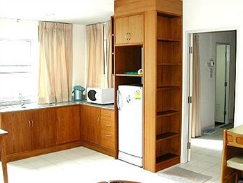 Apartamentos Sa-nguan Malee Mansion