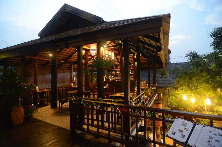 Hotel The Balcony Chiang Mai Village