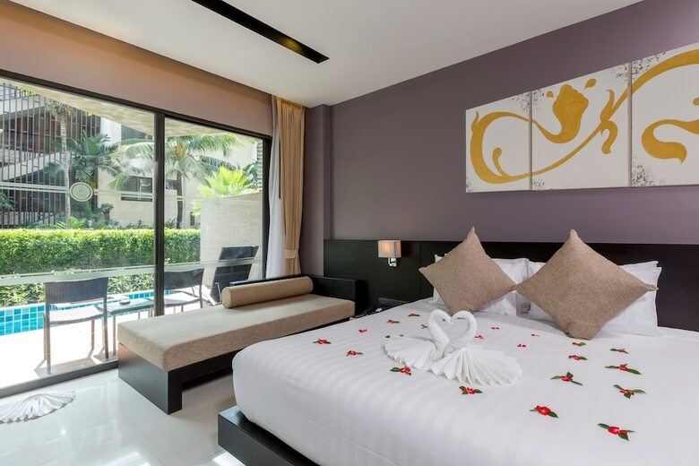 Hotel The Charm Resort Phuket