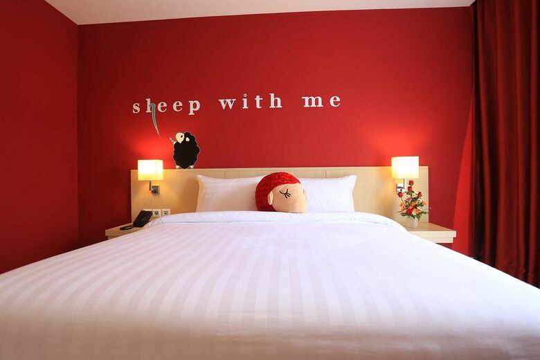 Sleep With Me Hotel Design Hotel @ Patong