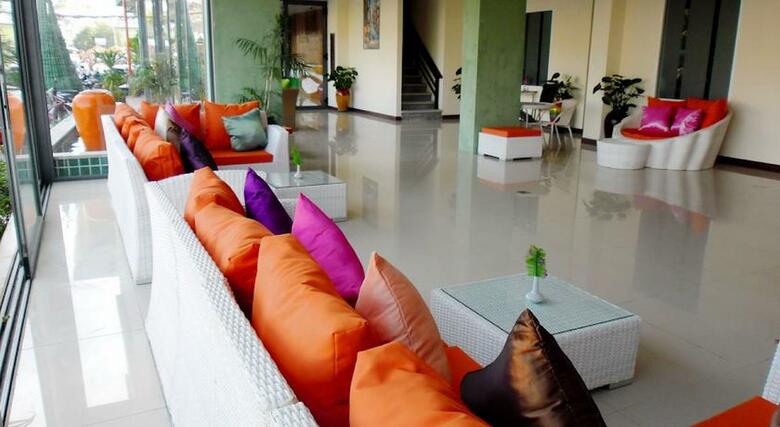 Hotel The Three By Apk