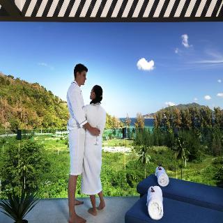 Hotel Absolute Twin Sands Resort & Spa