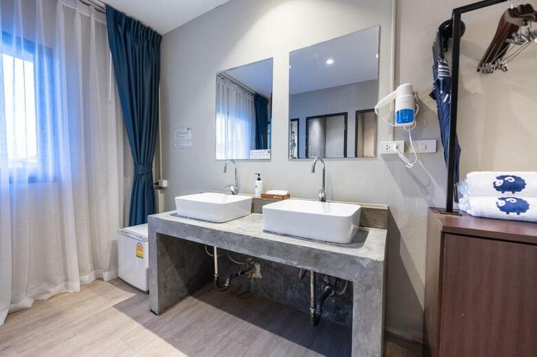 Hotel White Sand Resortel, Patong
