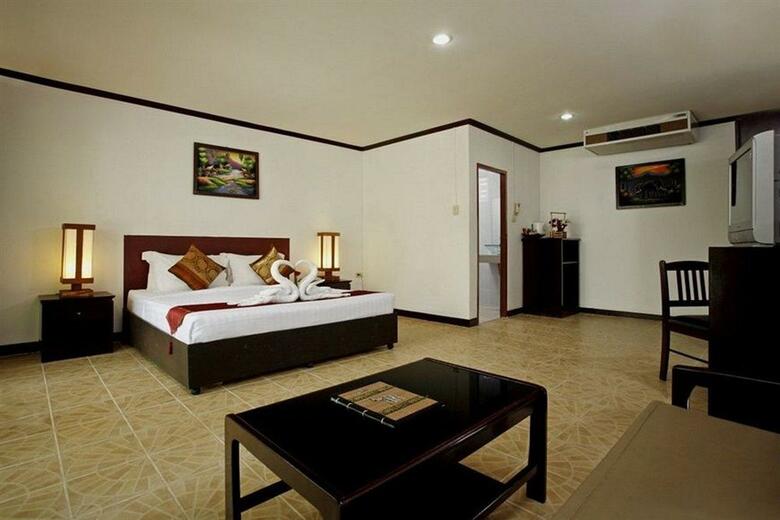 Bamboo Beach Hotel & Spa