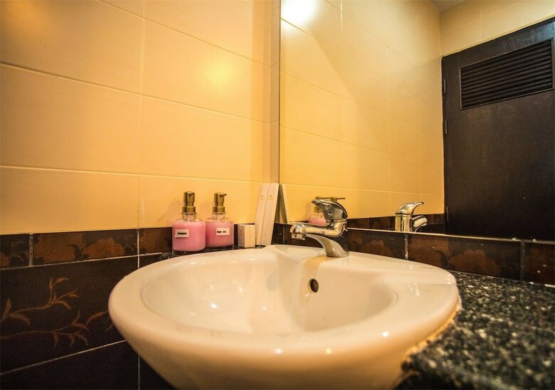 Hostal Sino House Patong