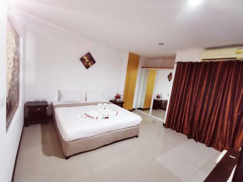 Golden House Hotel