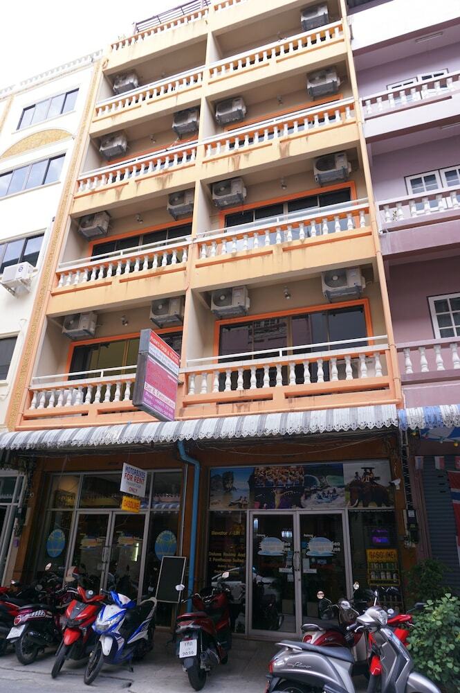 Hostal Andaman Sea Guesthouse