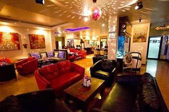 Hostal Club One Seven Phuket
