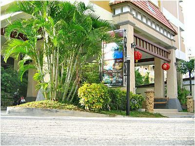 Poppa Palace Hotel